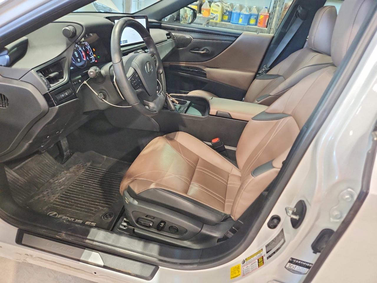 2025 LEXUS ES 350