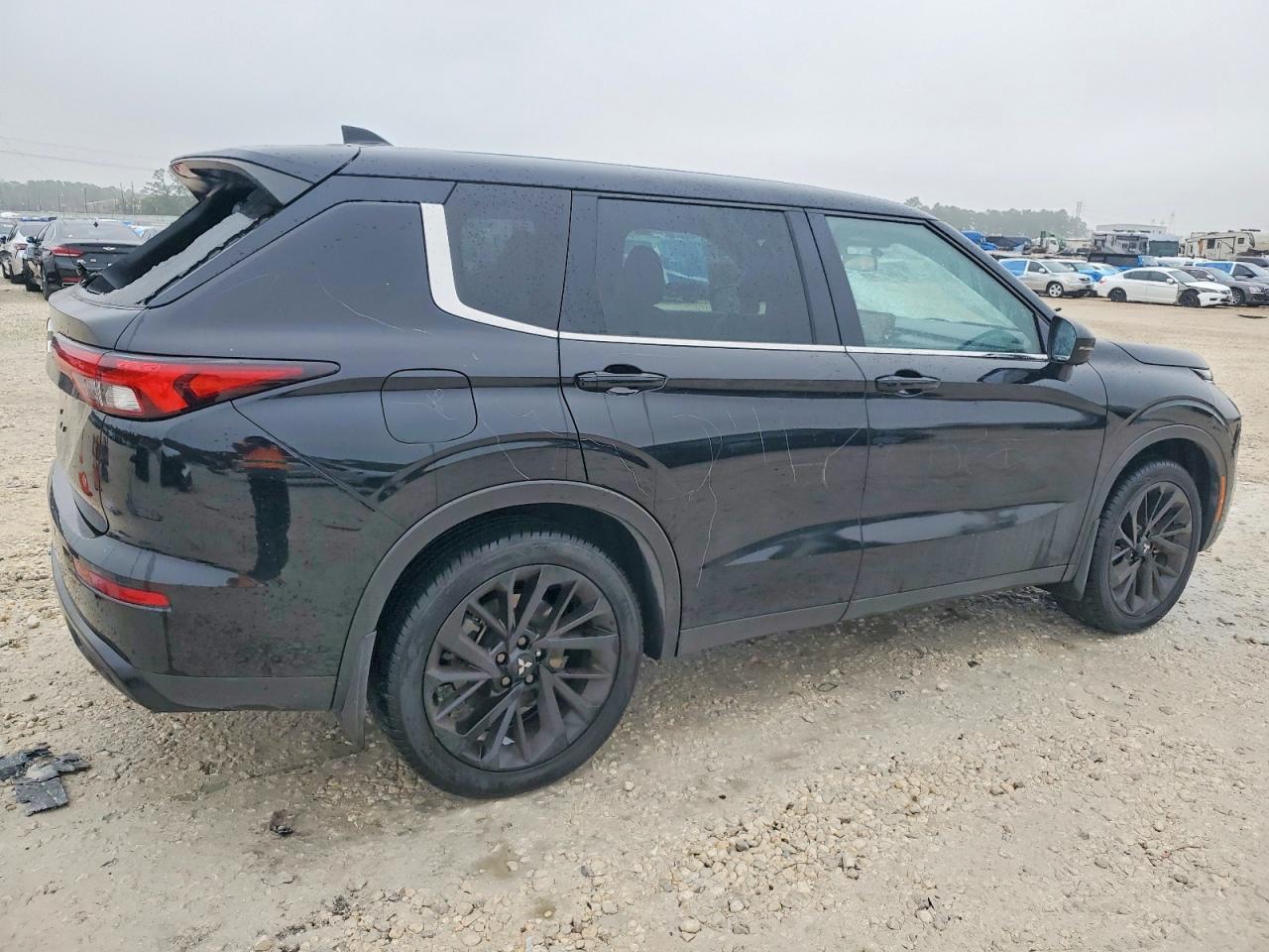 2022 MITSUBISHI outlander