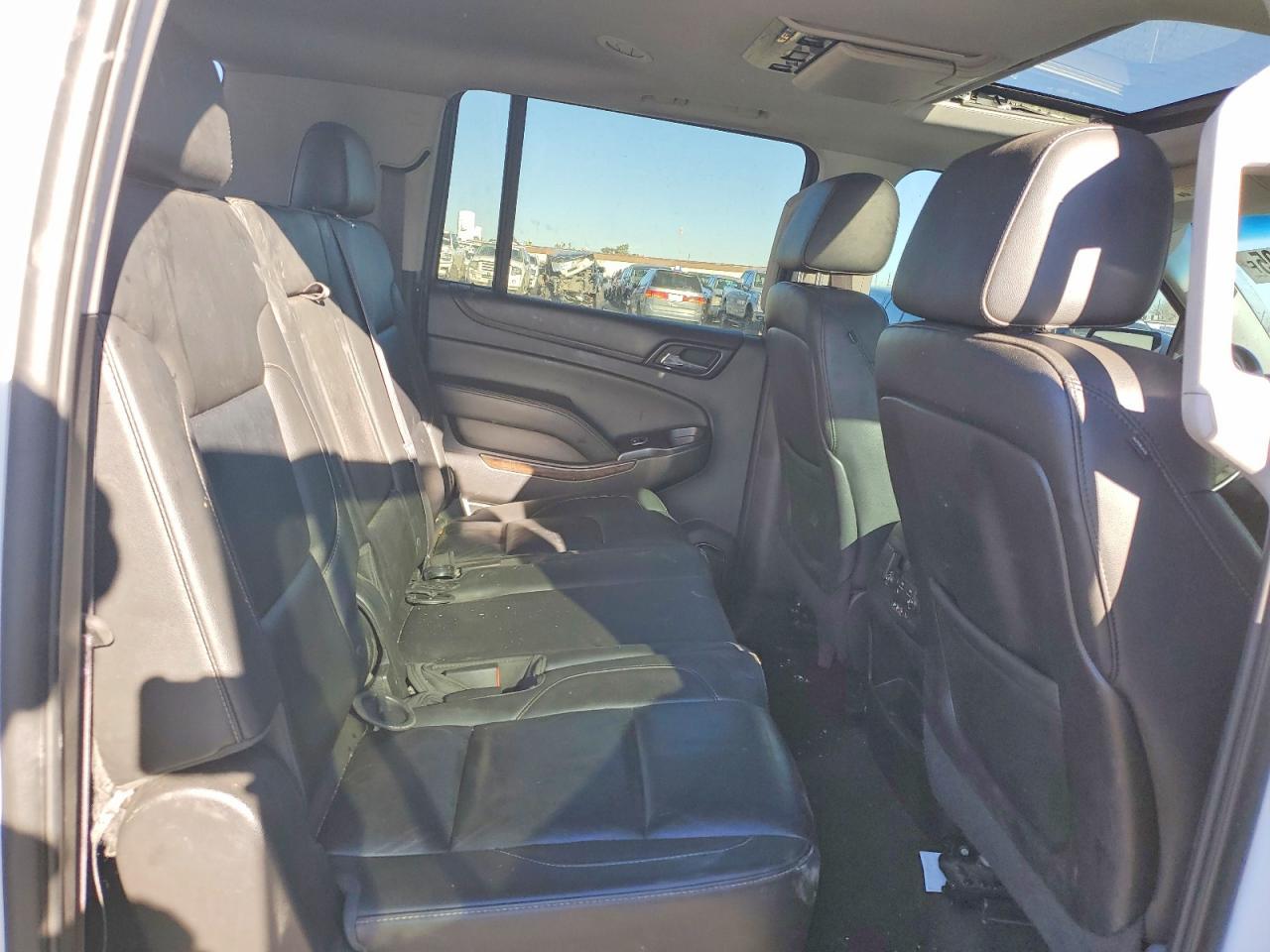 2015 CHEVROLET Suburban