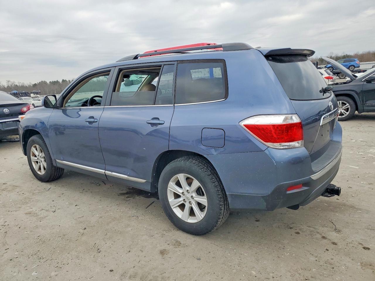 2012 TOYOTA HIGHLANDER