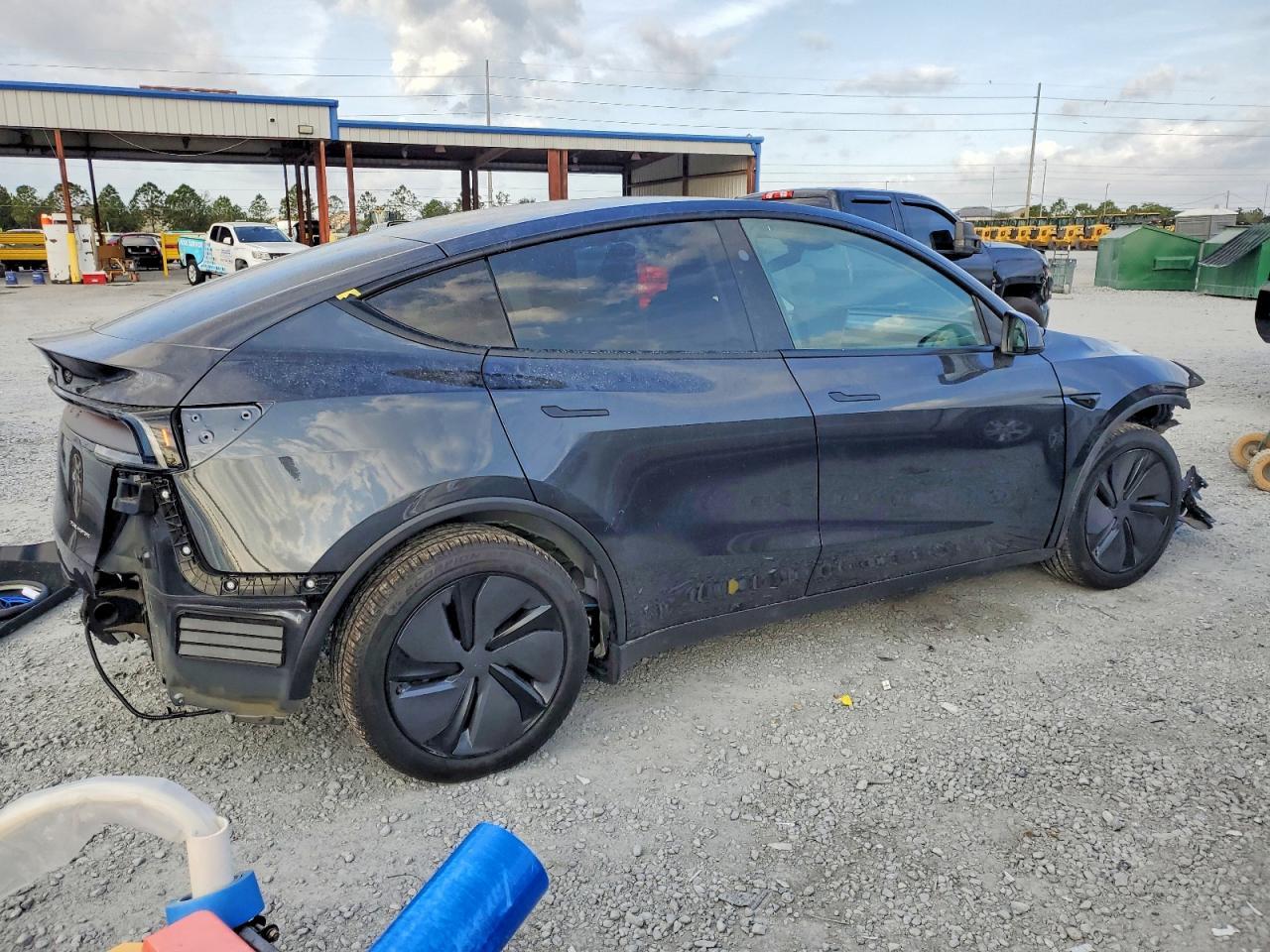 2026 TESLA MODEL Y