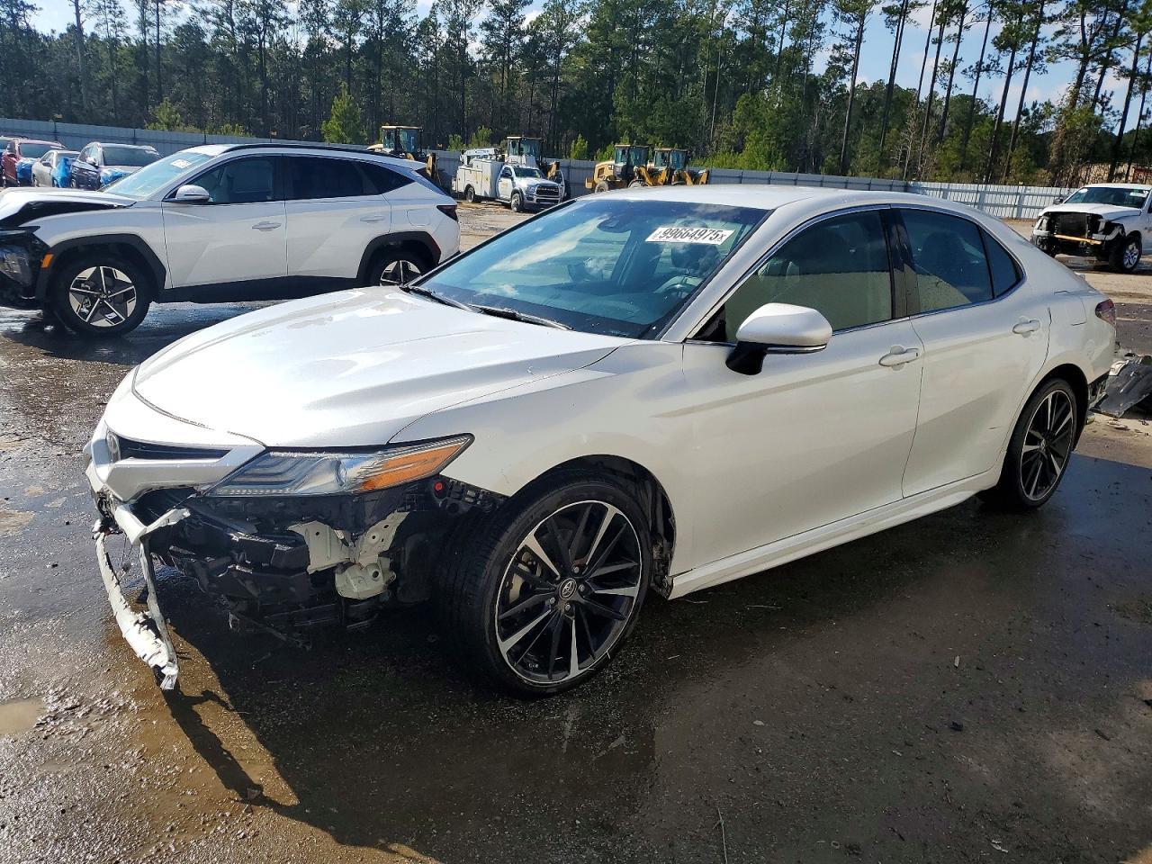2018 TOYOTA CAMRY