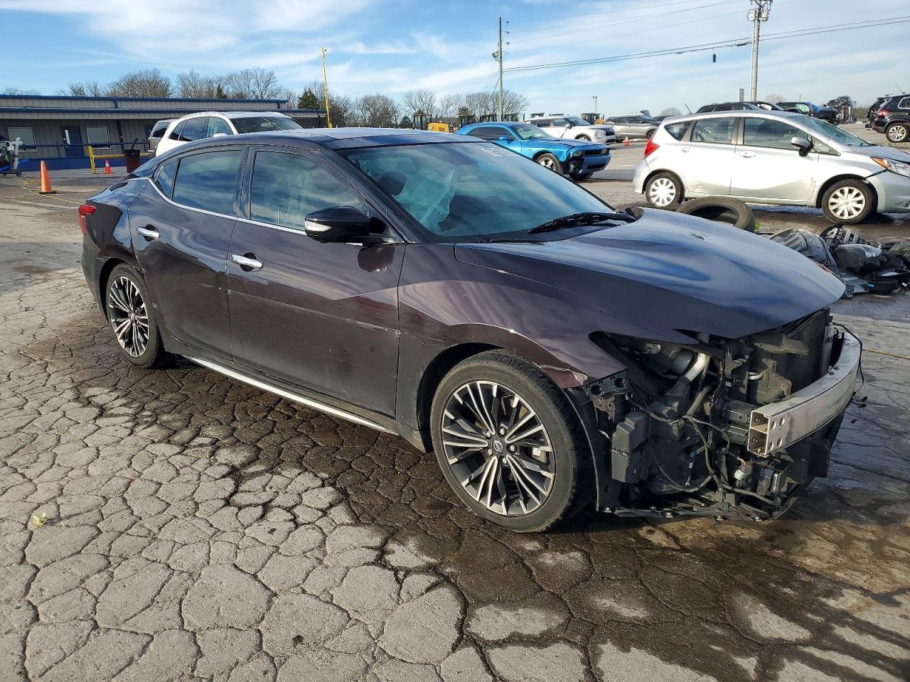 2016 NISSAN Maxima