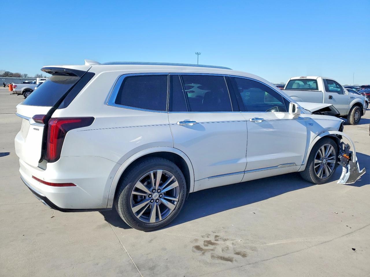 2020 CADILLAC XT6