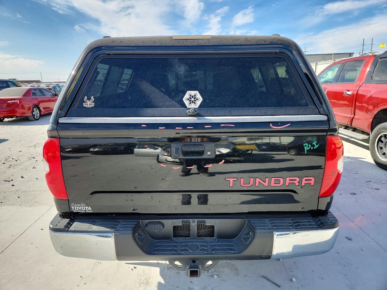 2016 TOYOTA TUNDRA