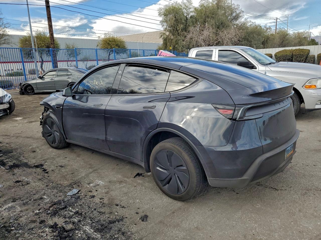 2026 TESLA MODEL Y