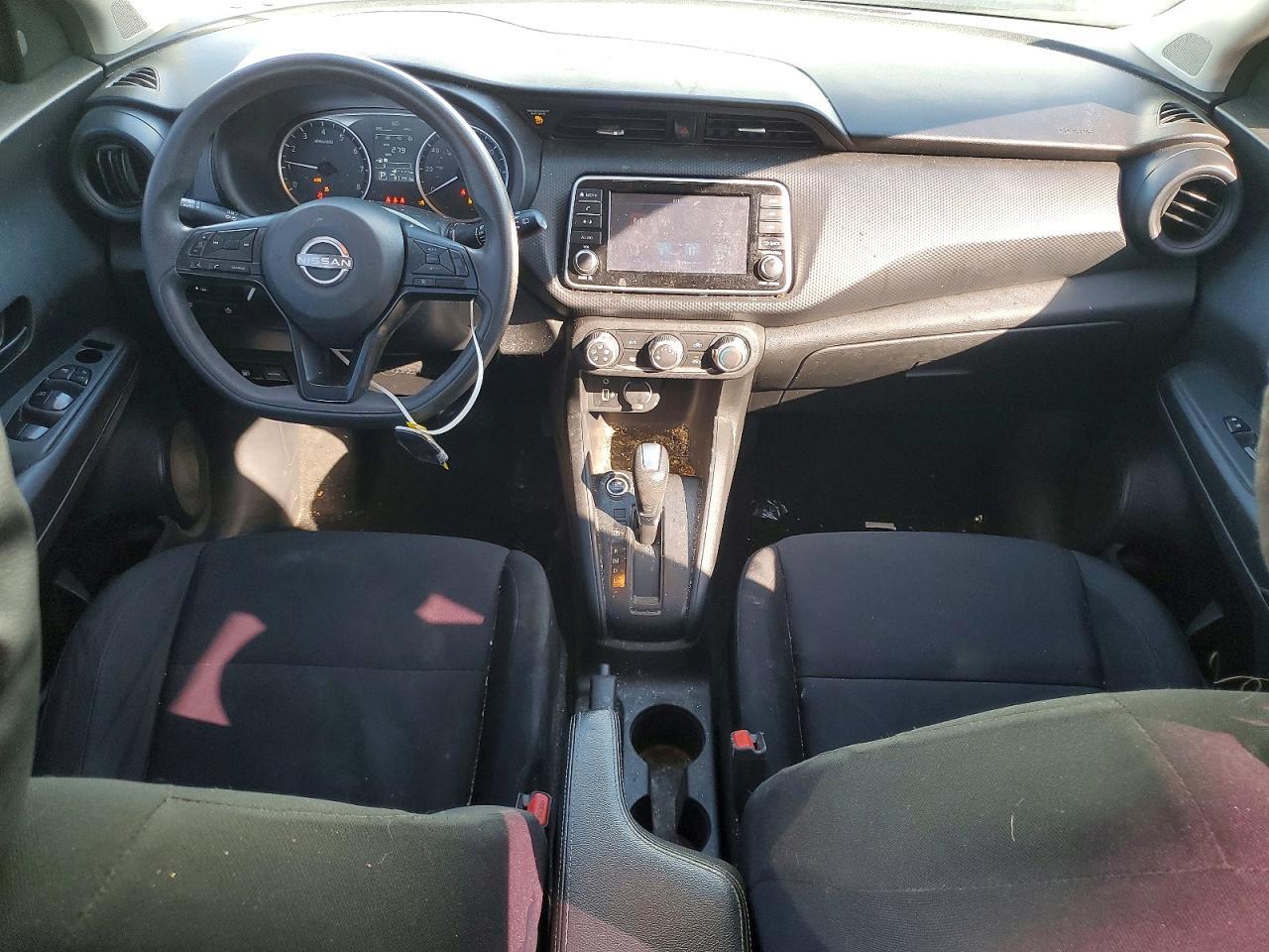 2023 NISSAN KICKS