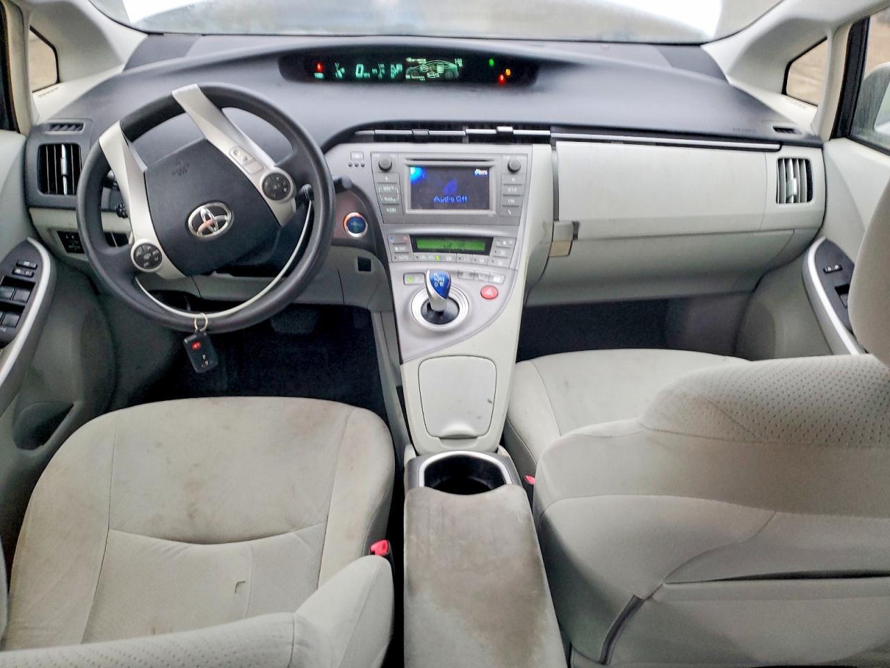 2013 TOYOTA PRIUS