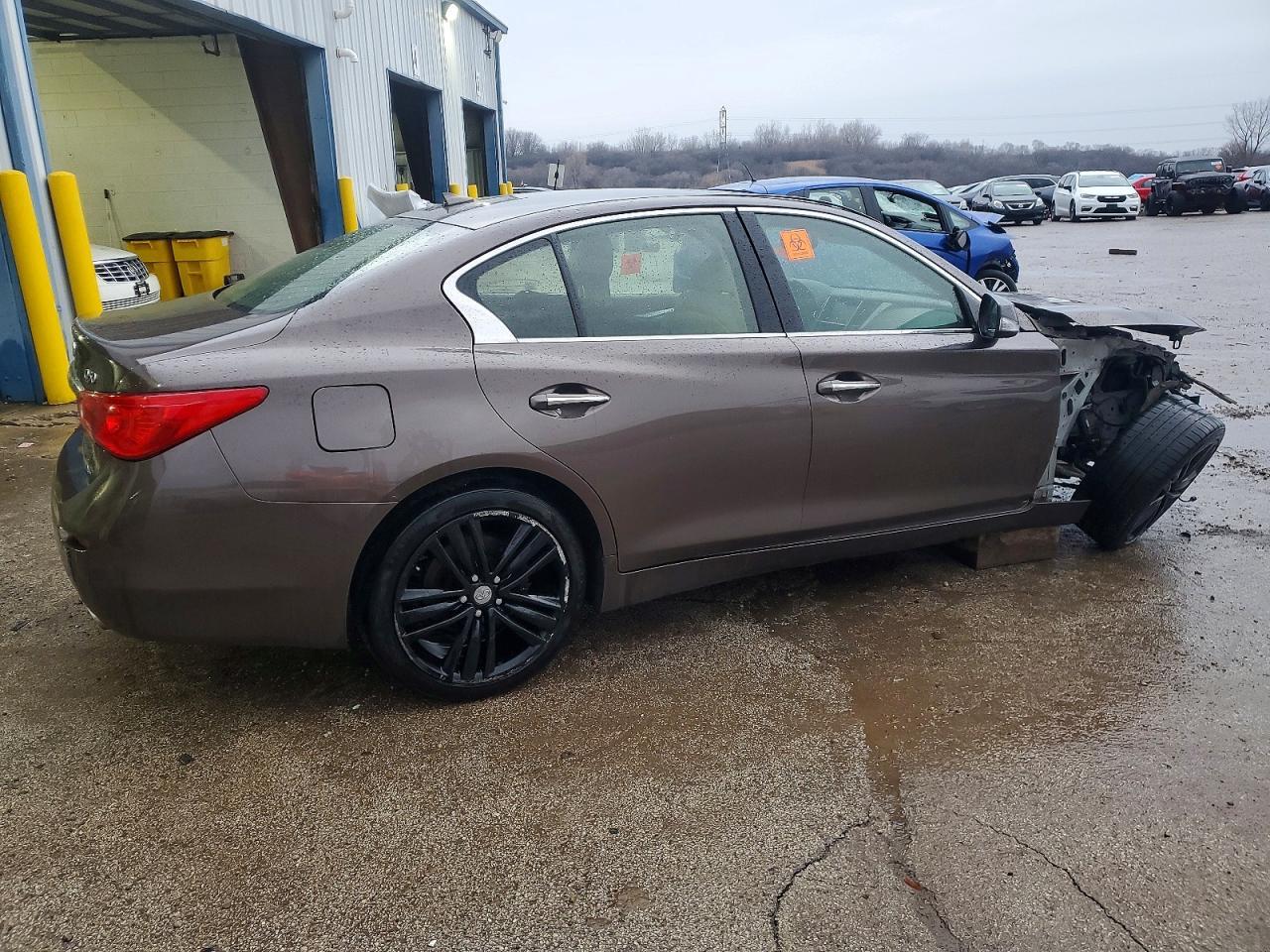 2014 INFINITI Q50