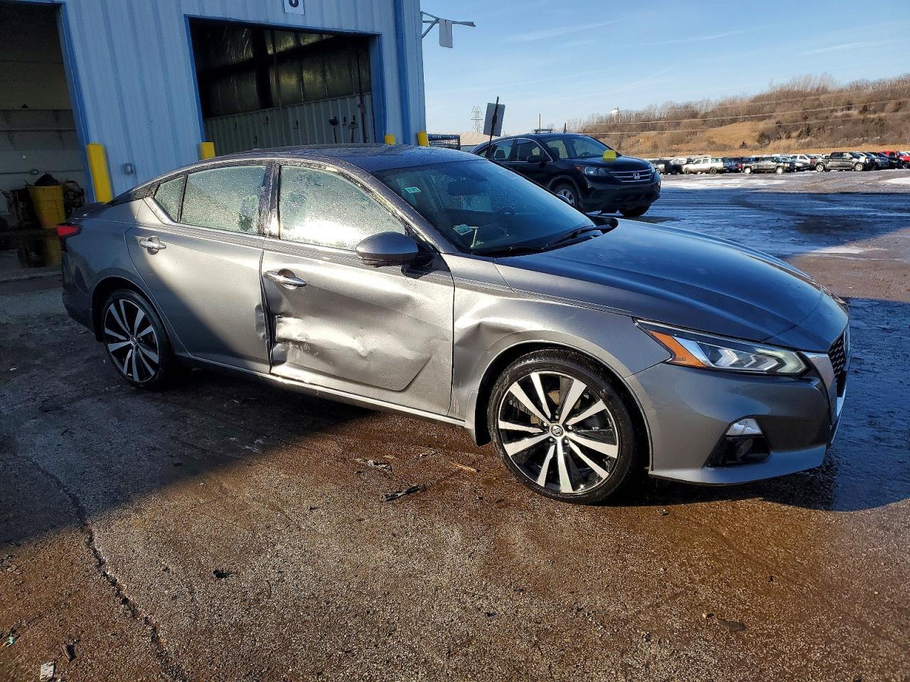 2019 NISSAN ALTIMA