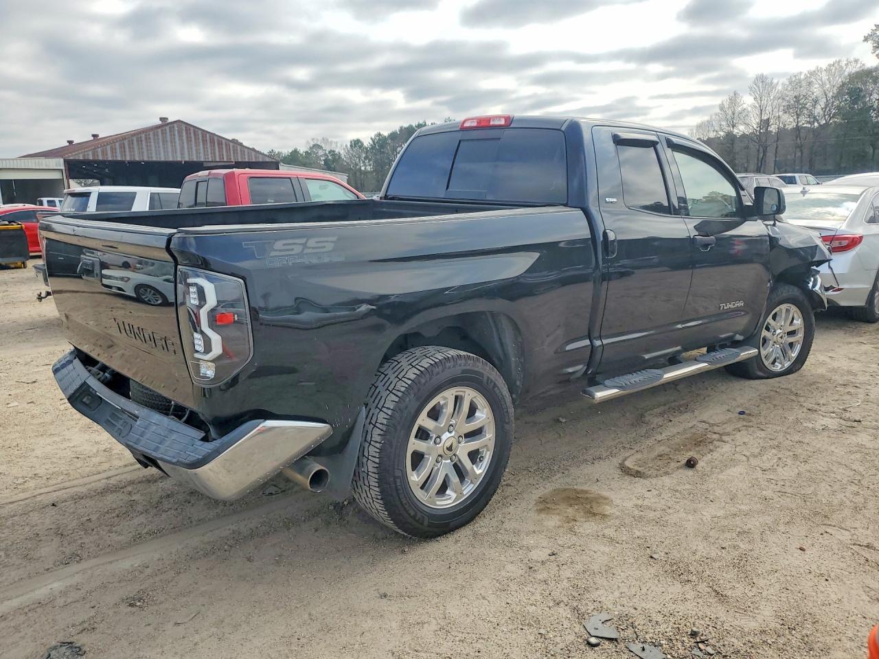 2014 TOYOTA TUNDRA