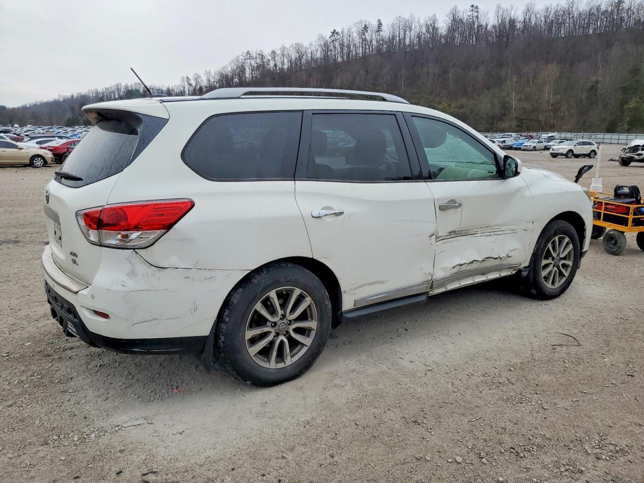 2014 NISSAN PATHFINDER