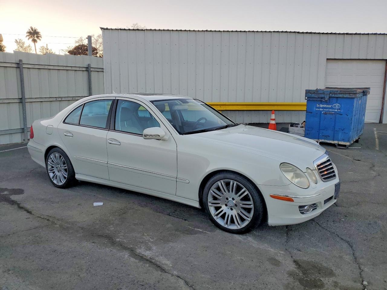 2008 MERCEDES-BENZ E-Class