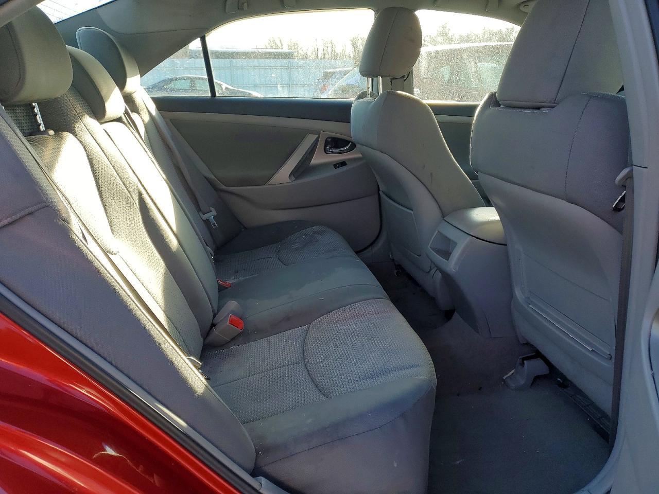 2010 TOYOTA CAMRY