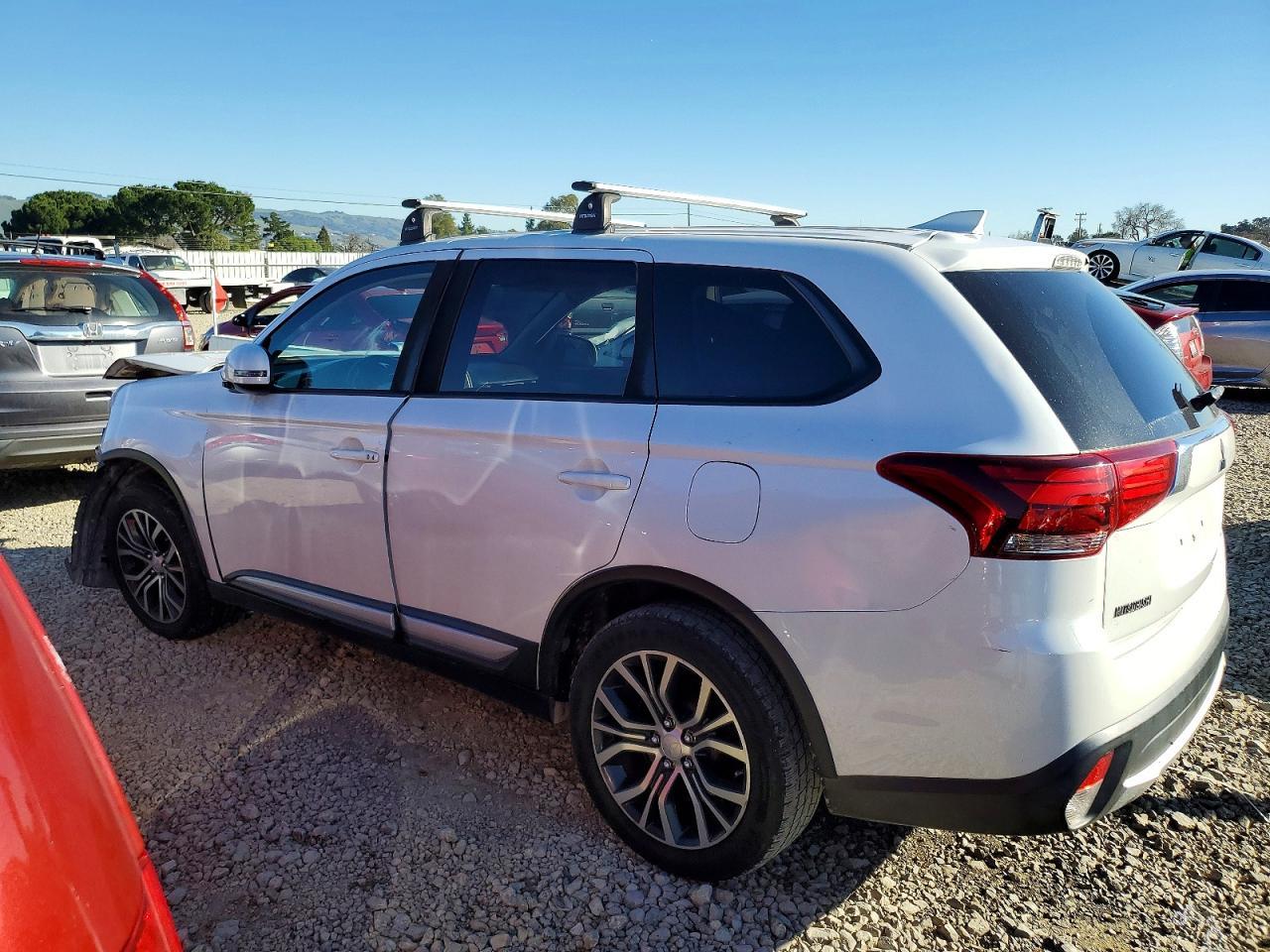 2017 MITSUBISHI outlander