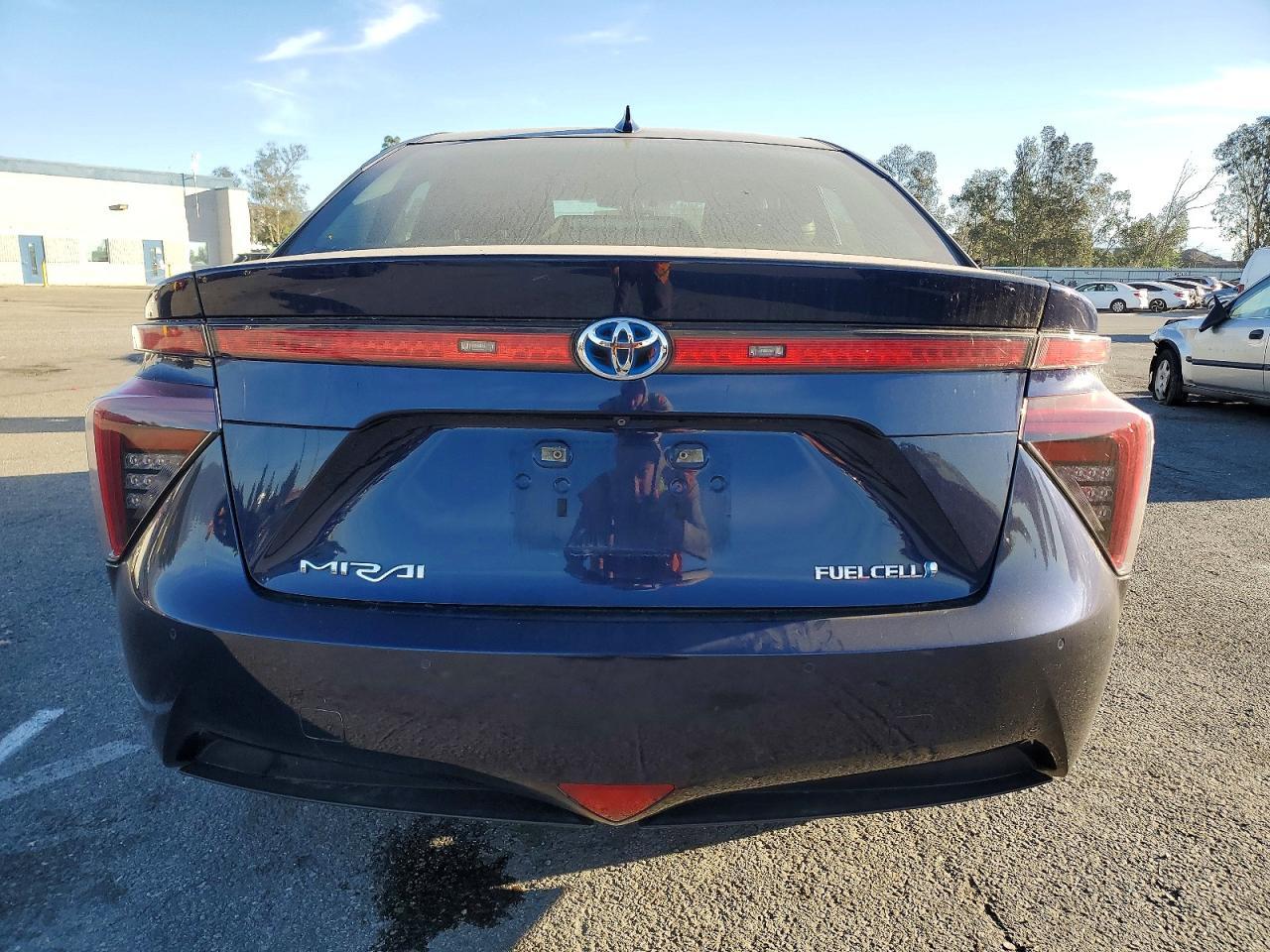 2016 TOYOTA Mirai