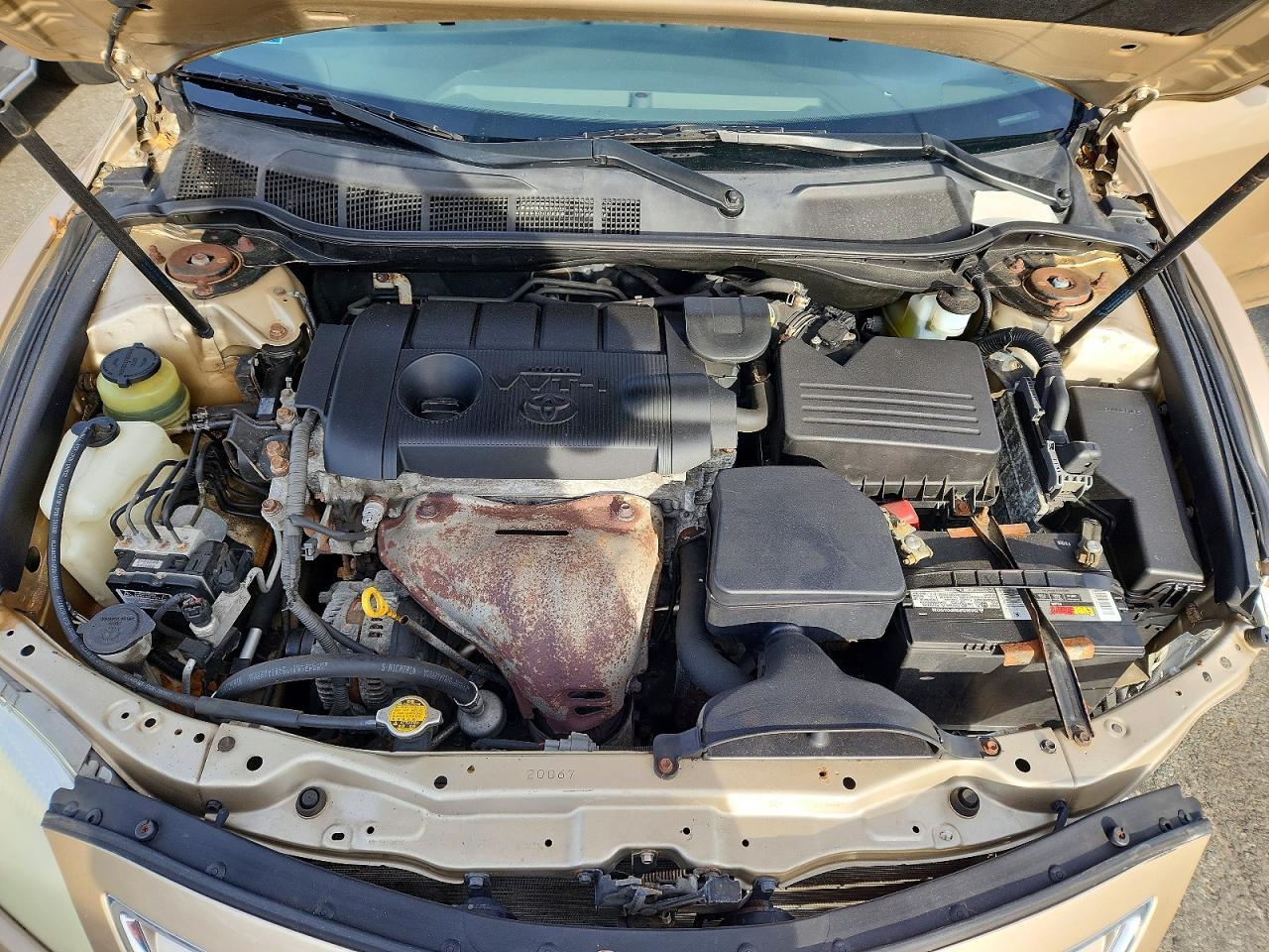 2010 TOYOTA CAMRY