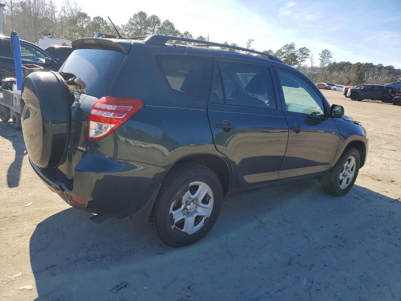 2011 TOYOTA RAV4