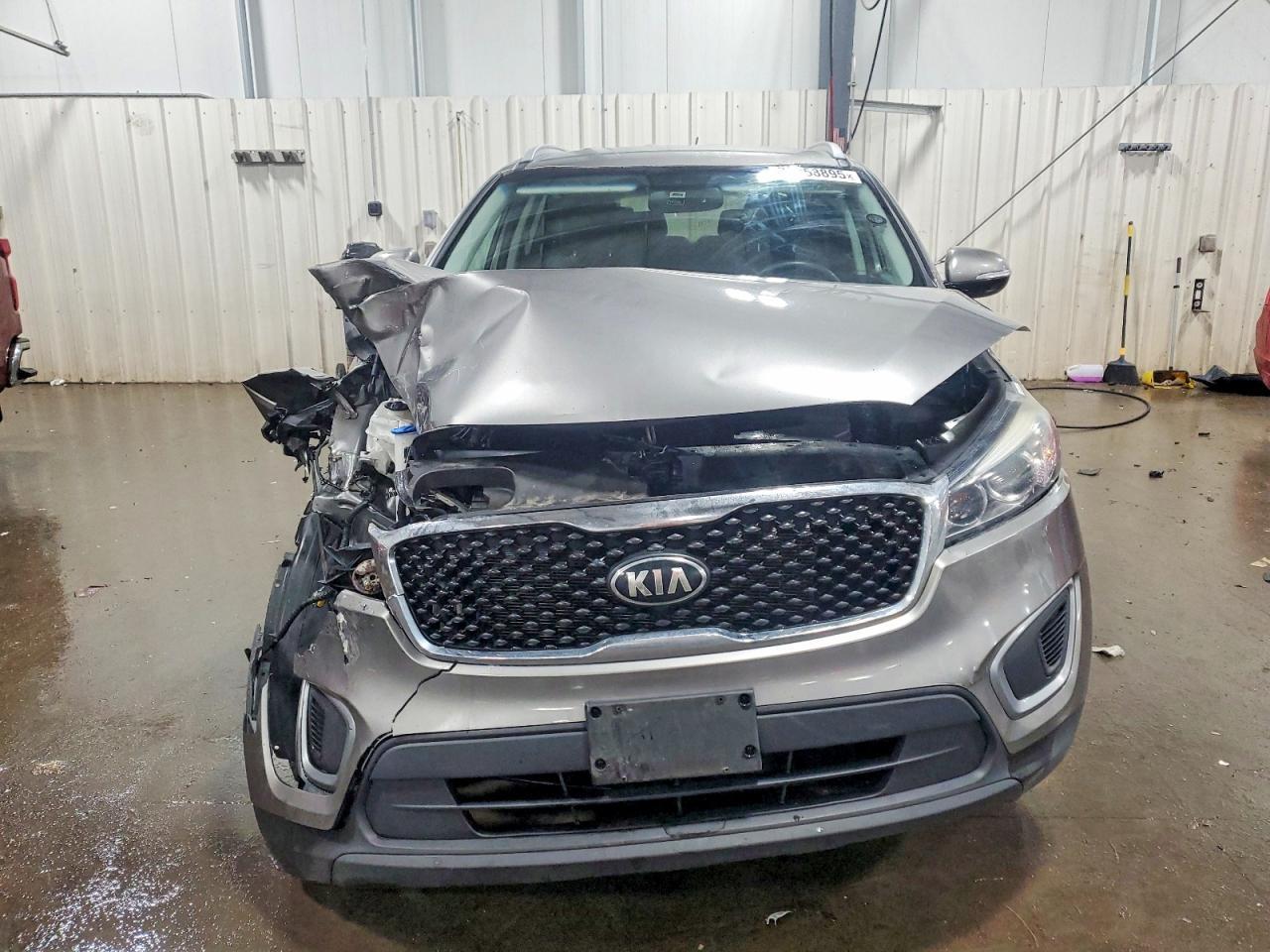 2017 KIA SORENTO