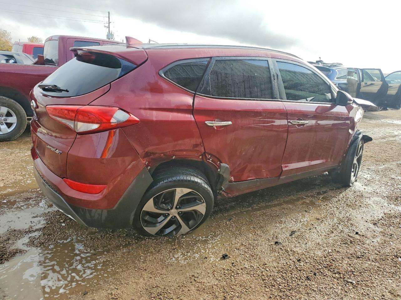 2016 HYUNDAI TUCSON