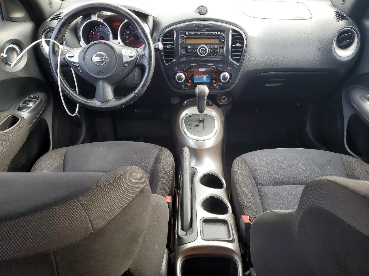2011 NISSAN Juke