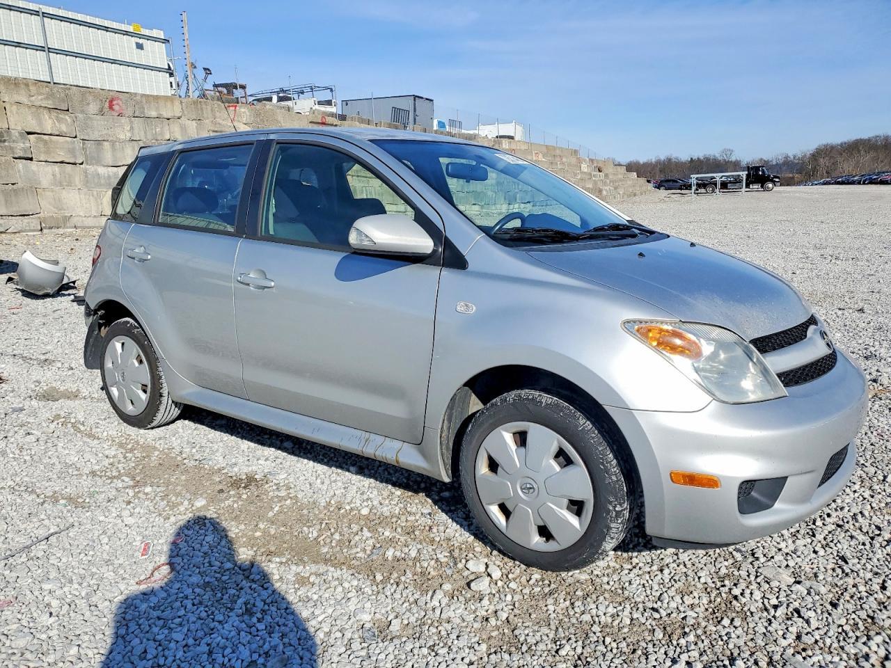 2006 TOYOTA SCION
