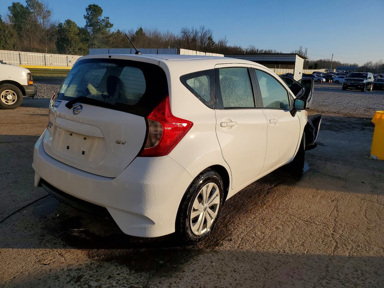 2019 NISSAN Versa Note