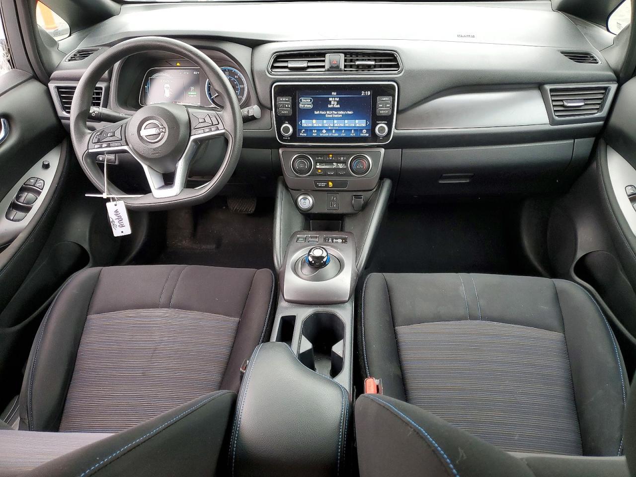 2023 NISSAN LEAF