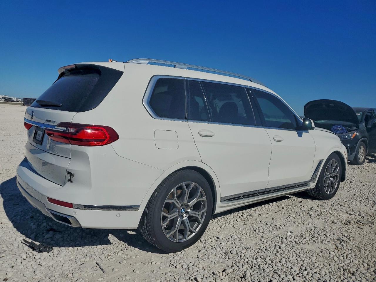 2020 BMW X7