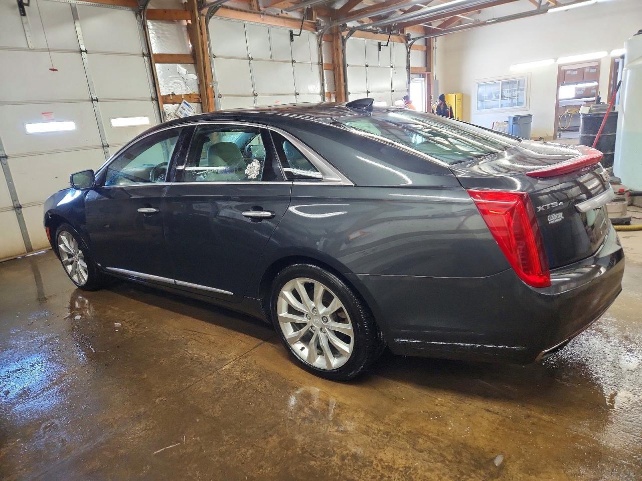 2016 CADILLAC XTS