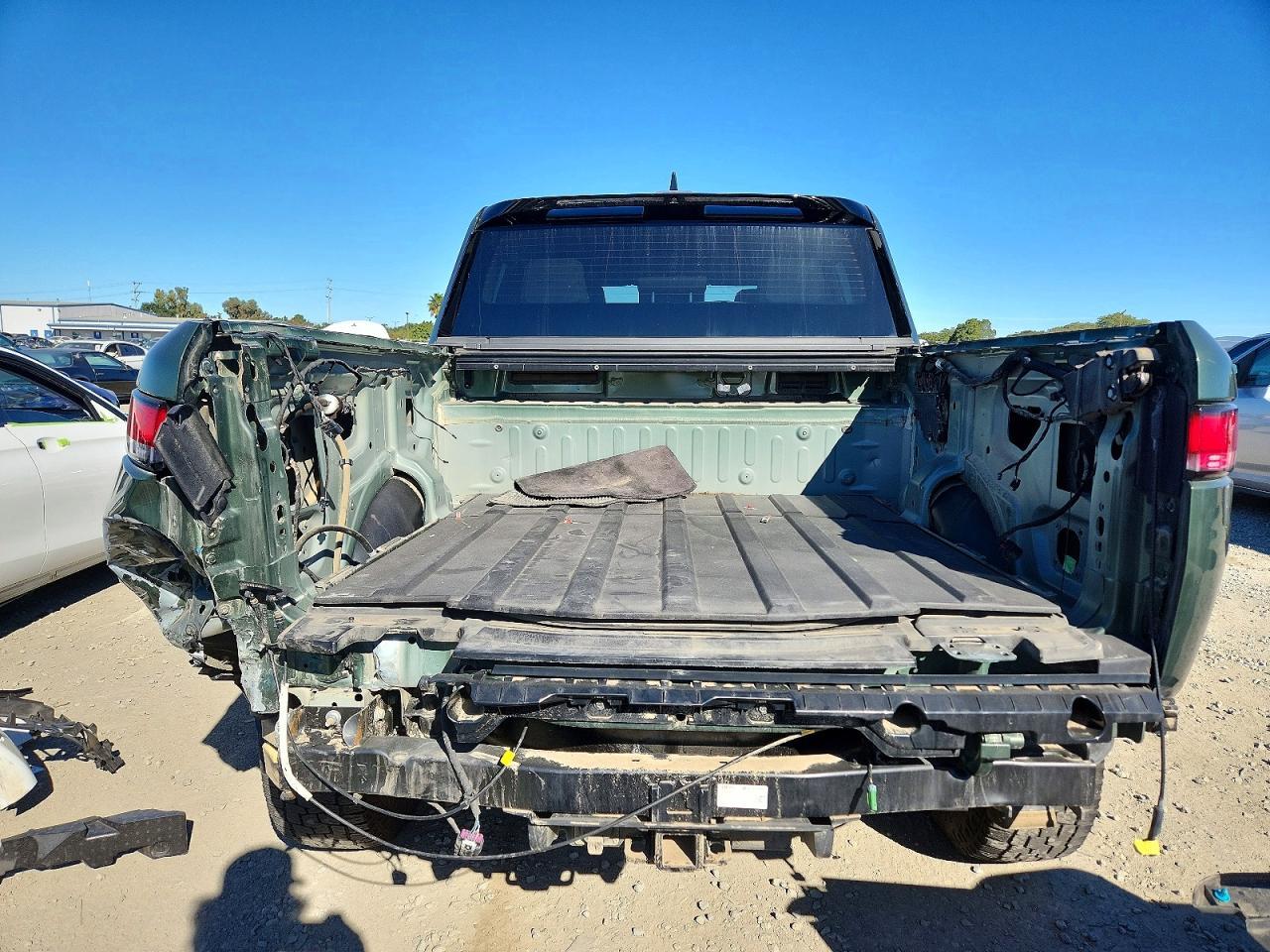 2024 RIVIAN R1t