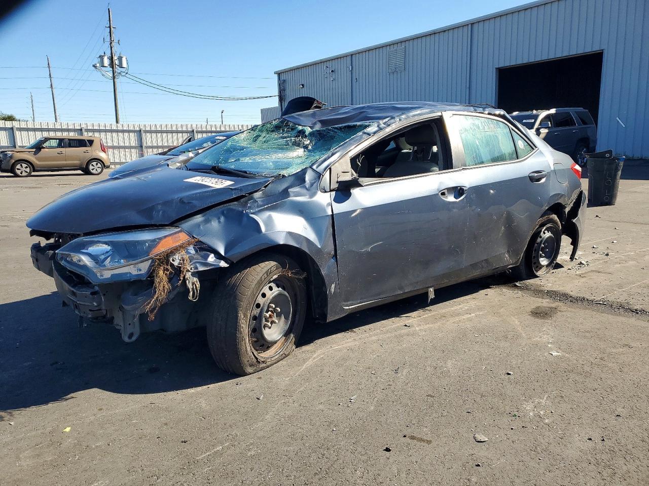 2015 TOYOTA COROLLA