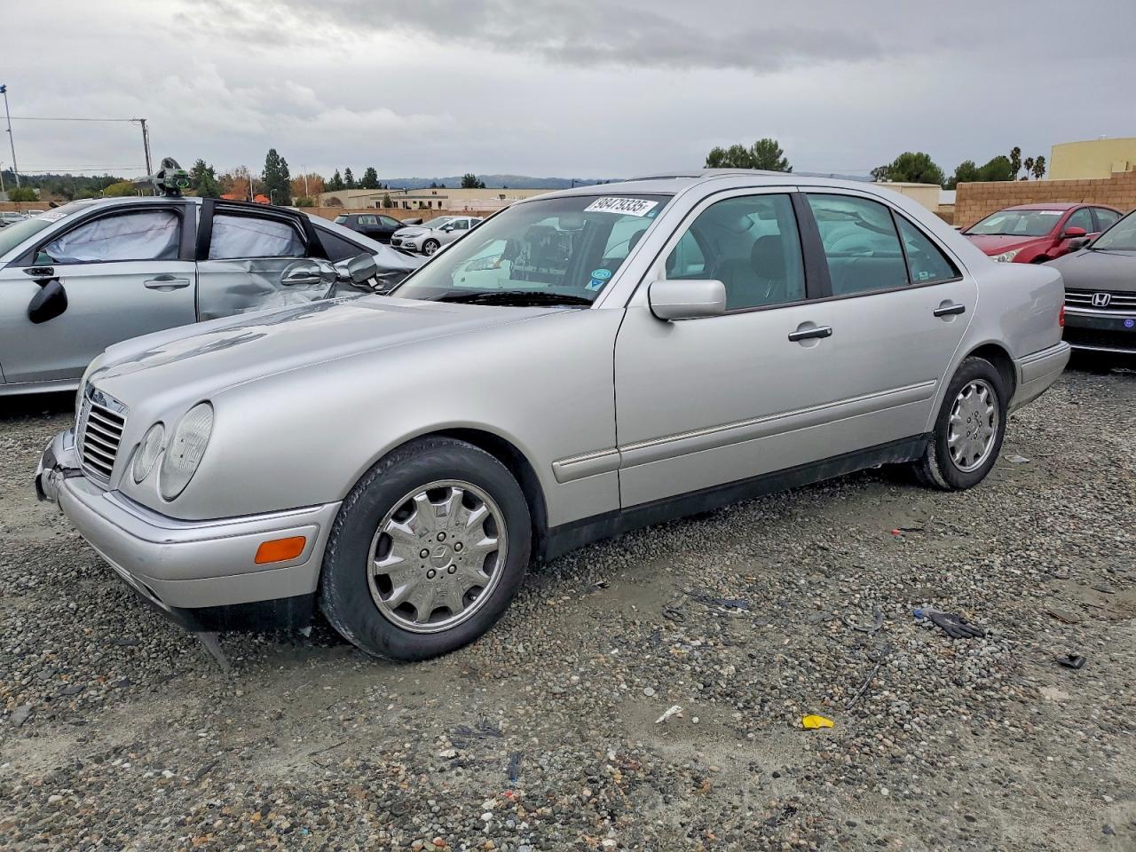 1999 MERCEDES-BENZ E-Class