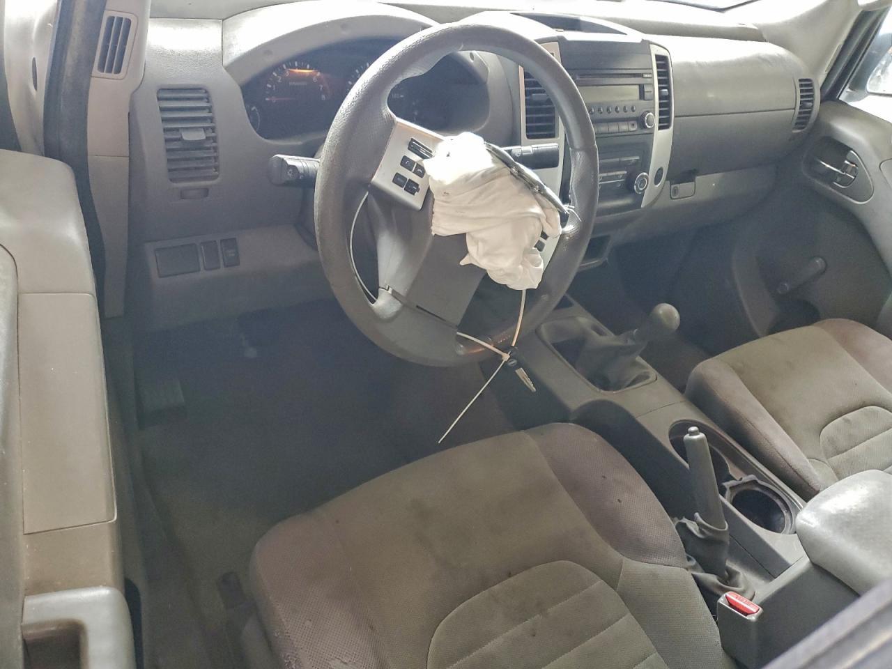 2015 NISSAN Frontier
