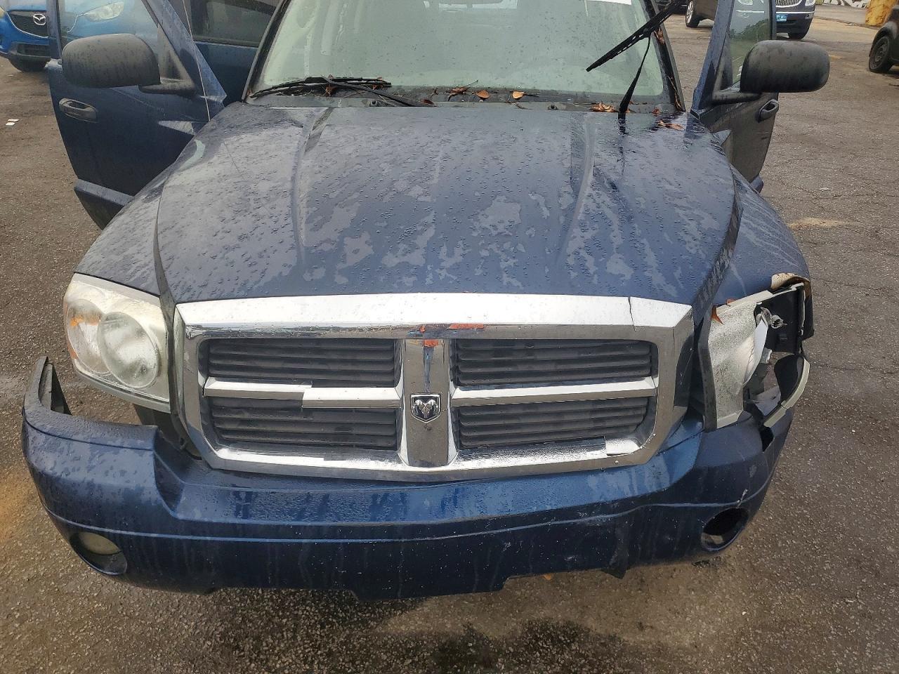 2006 DODGE Dakota