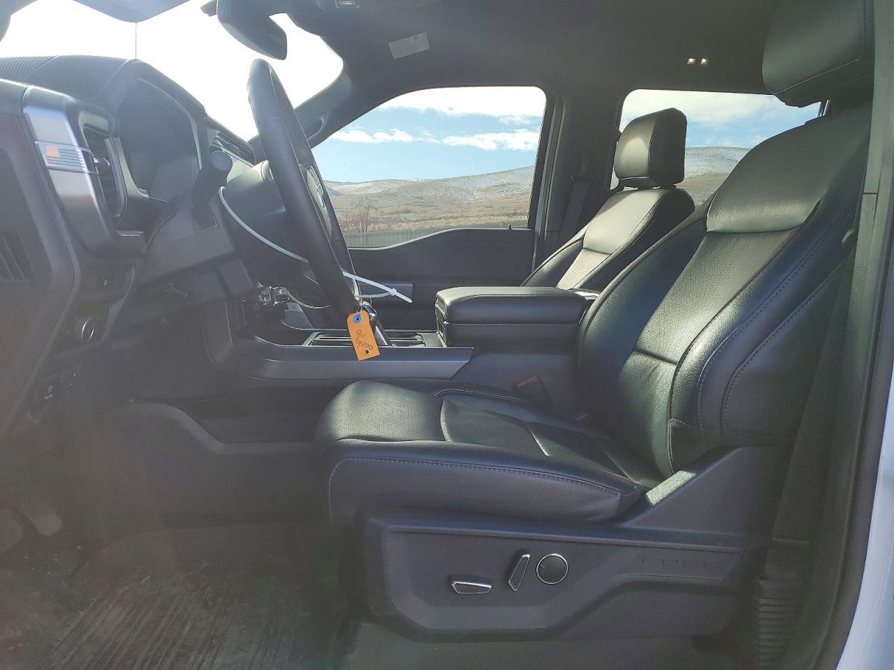 2025 FORD F-150 Lightning