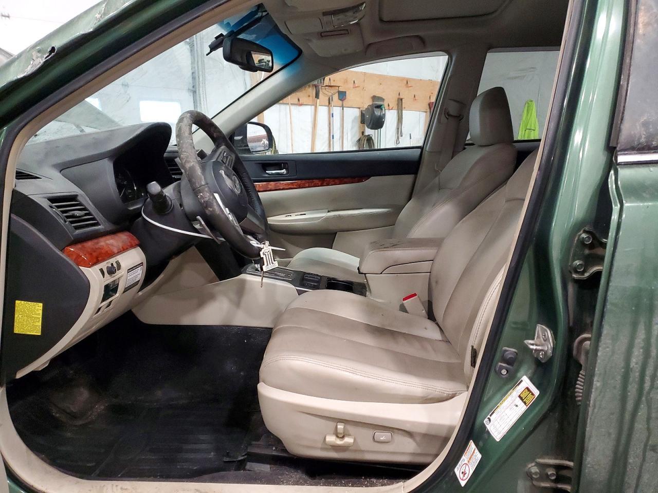 2010 SUBARU Outback