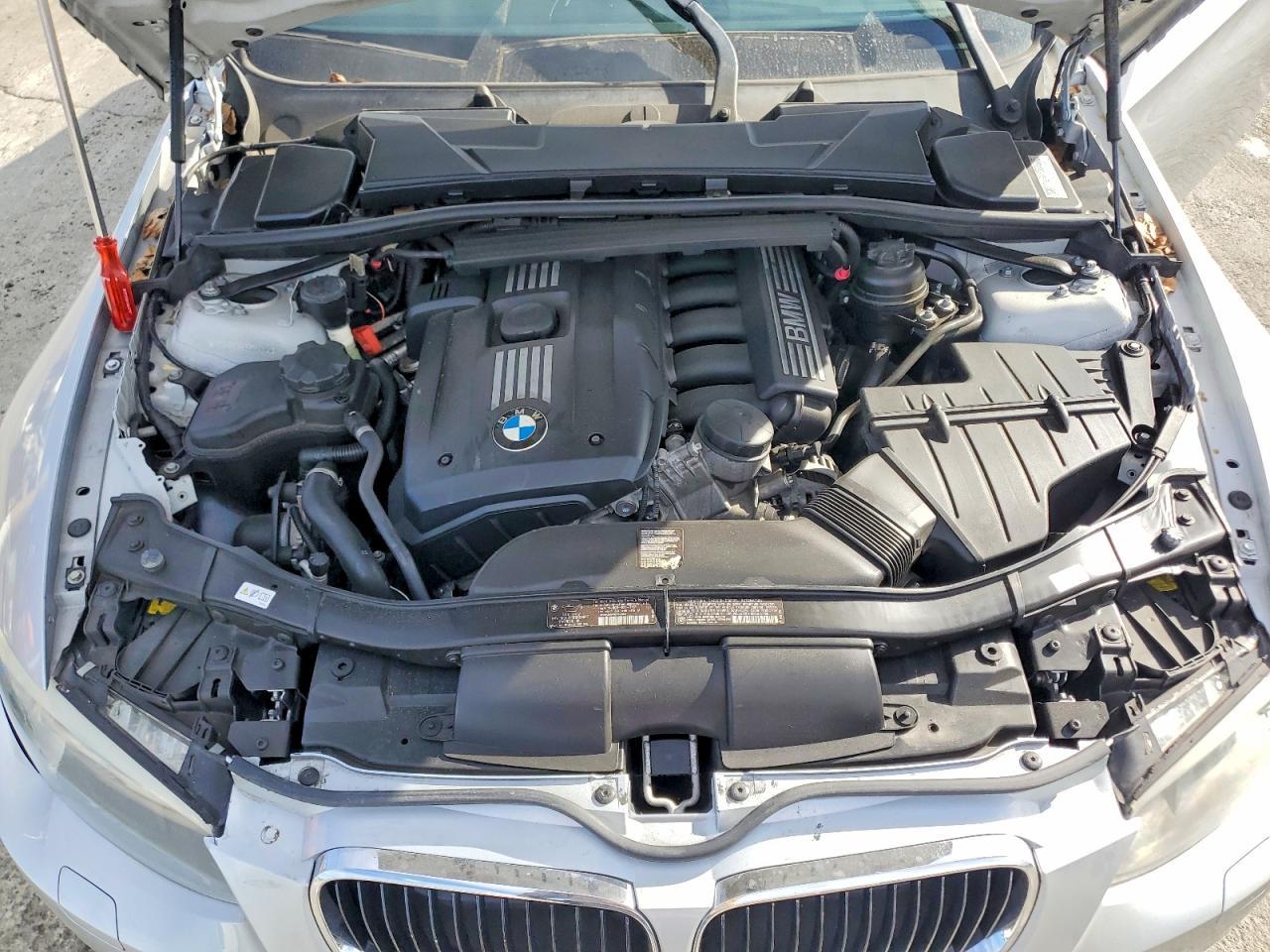 2011 BMW 3 SERIES
