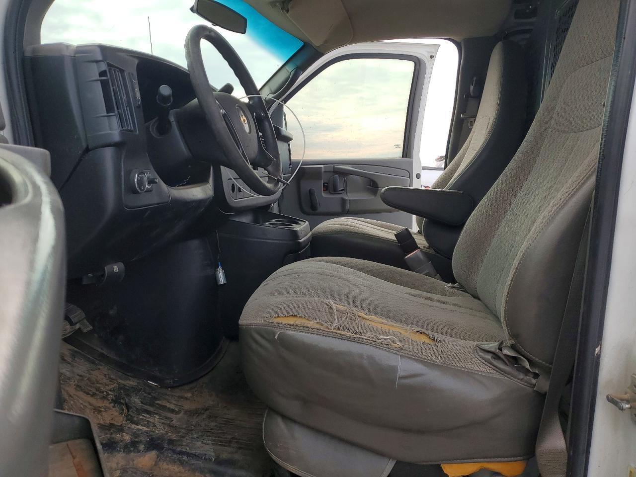 2011 CHEVROLET EXPRESS 2500