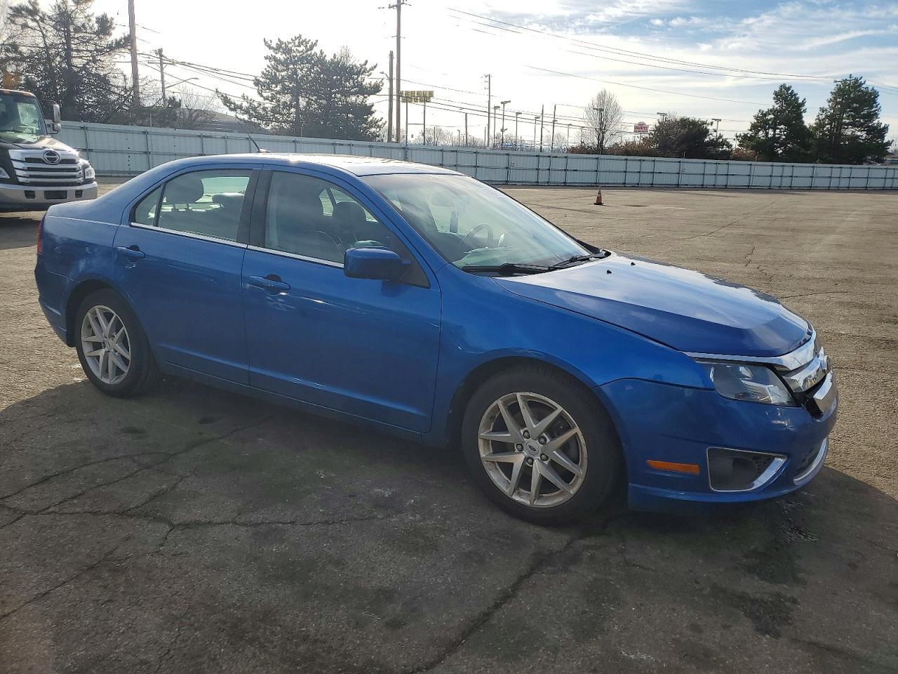 2011 FORD FUSION