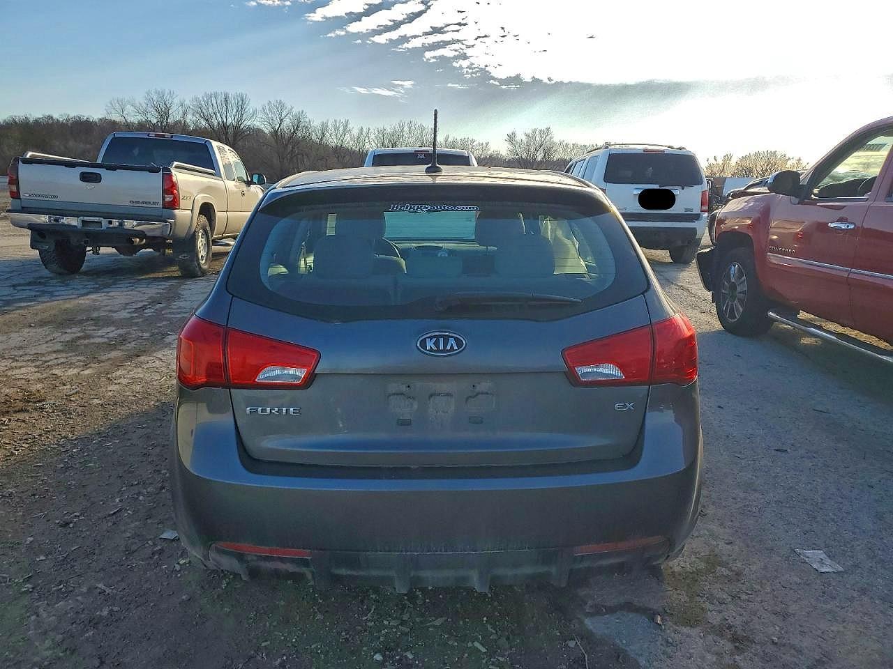 2013 KIA FORTE