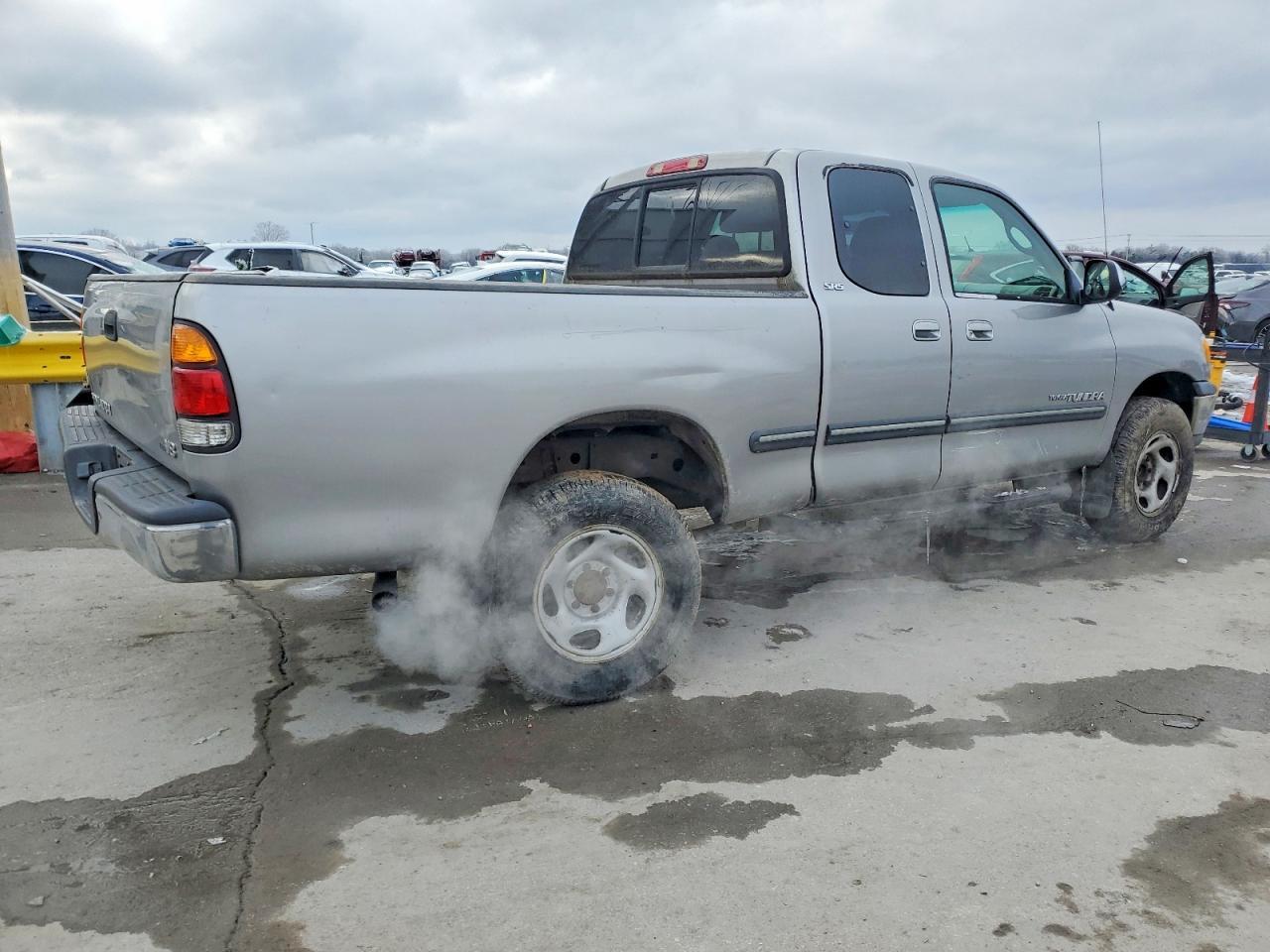 2002 TOYOTA TUNDRA