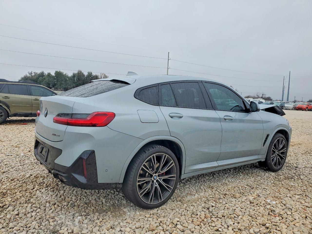 2025 BMW X4