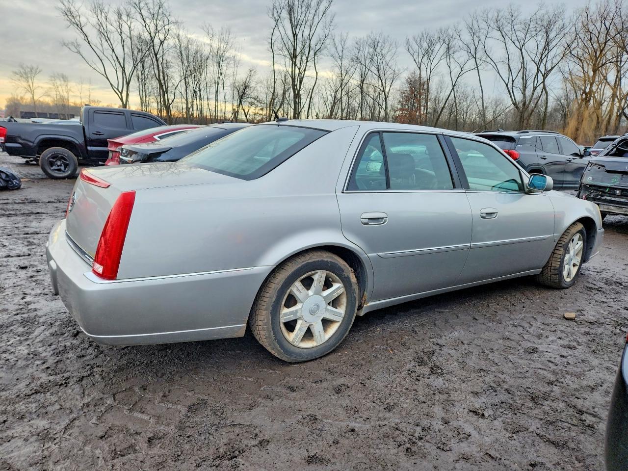 2006 CADILLAC DTS