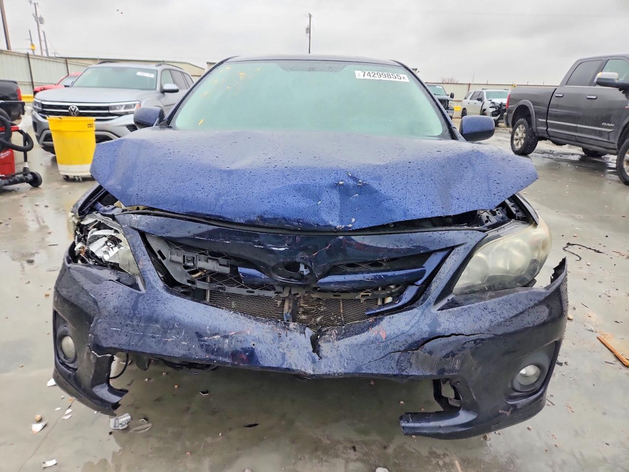 2013 TOYOTA COROLLA