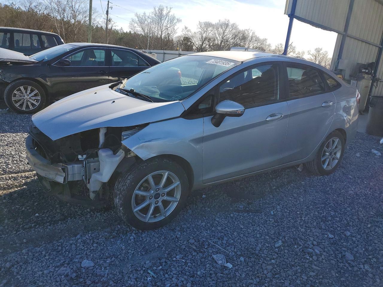 2016 FORD Fiesta