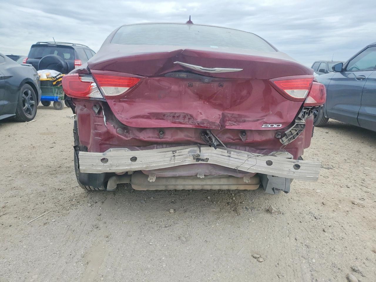 2016 CHRYSLER 200