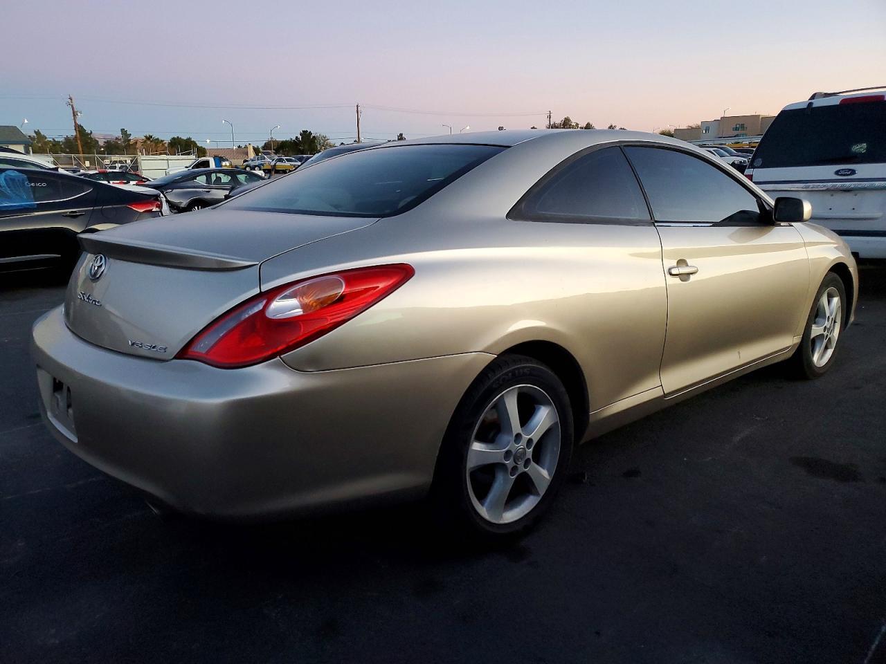 2004 TOYOTA CAMRY
