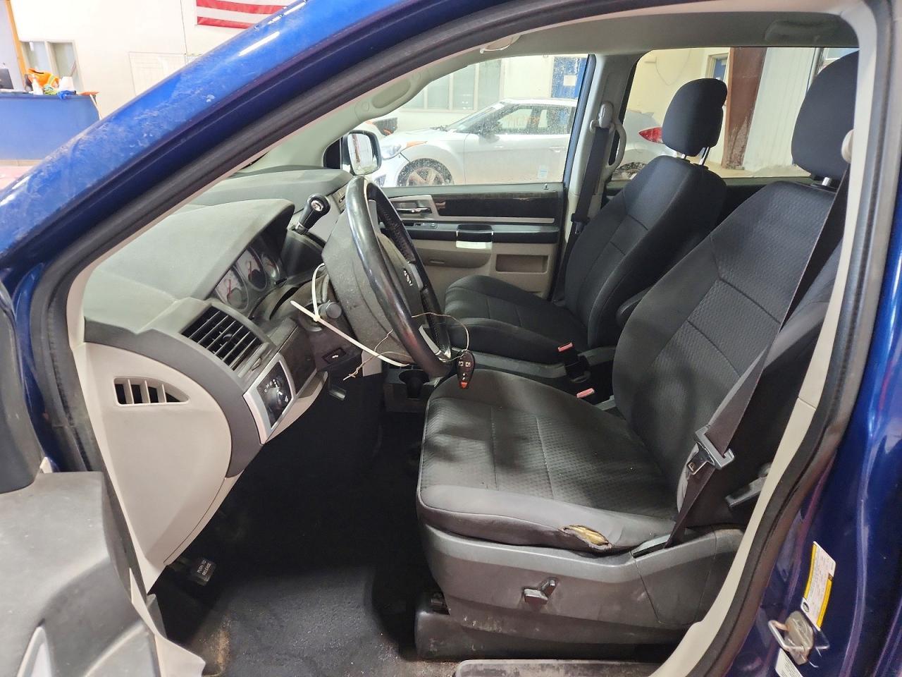 2010 DODGE GRAND CARAVAN