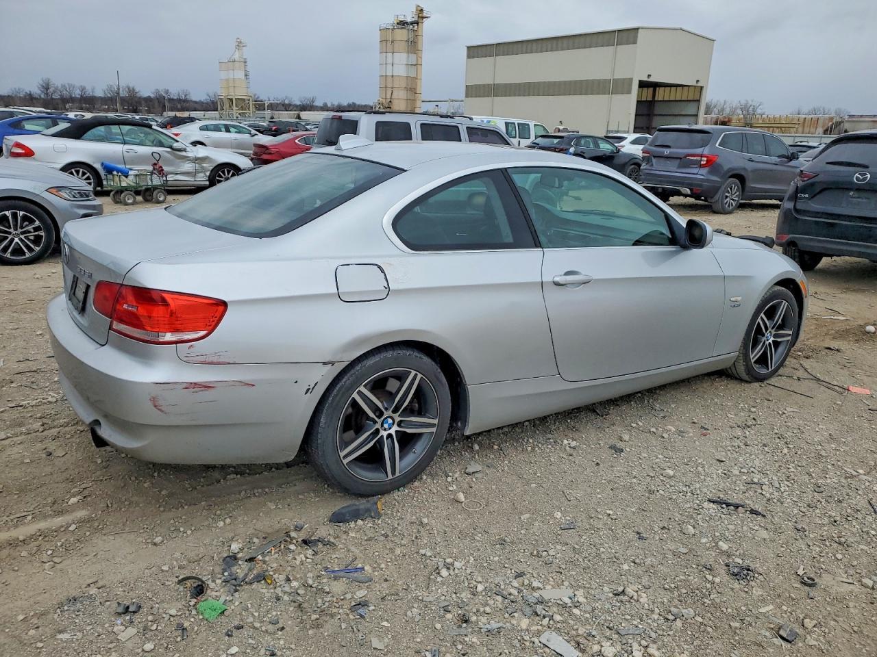 2010 BMW 3 SERIES